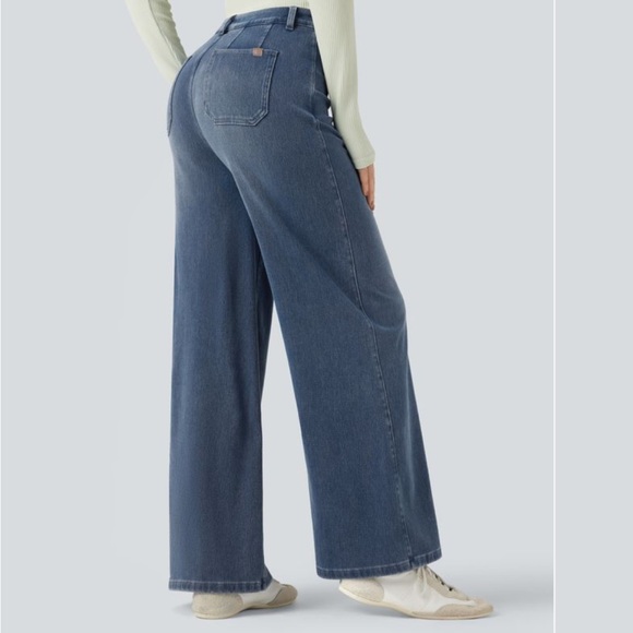 Halara Flex™ High Waisted Tummy
Control Wide Leg Casual Jeans with Pockets - Picture 5 of 6